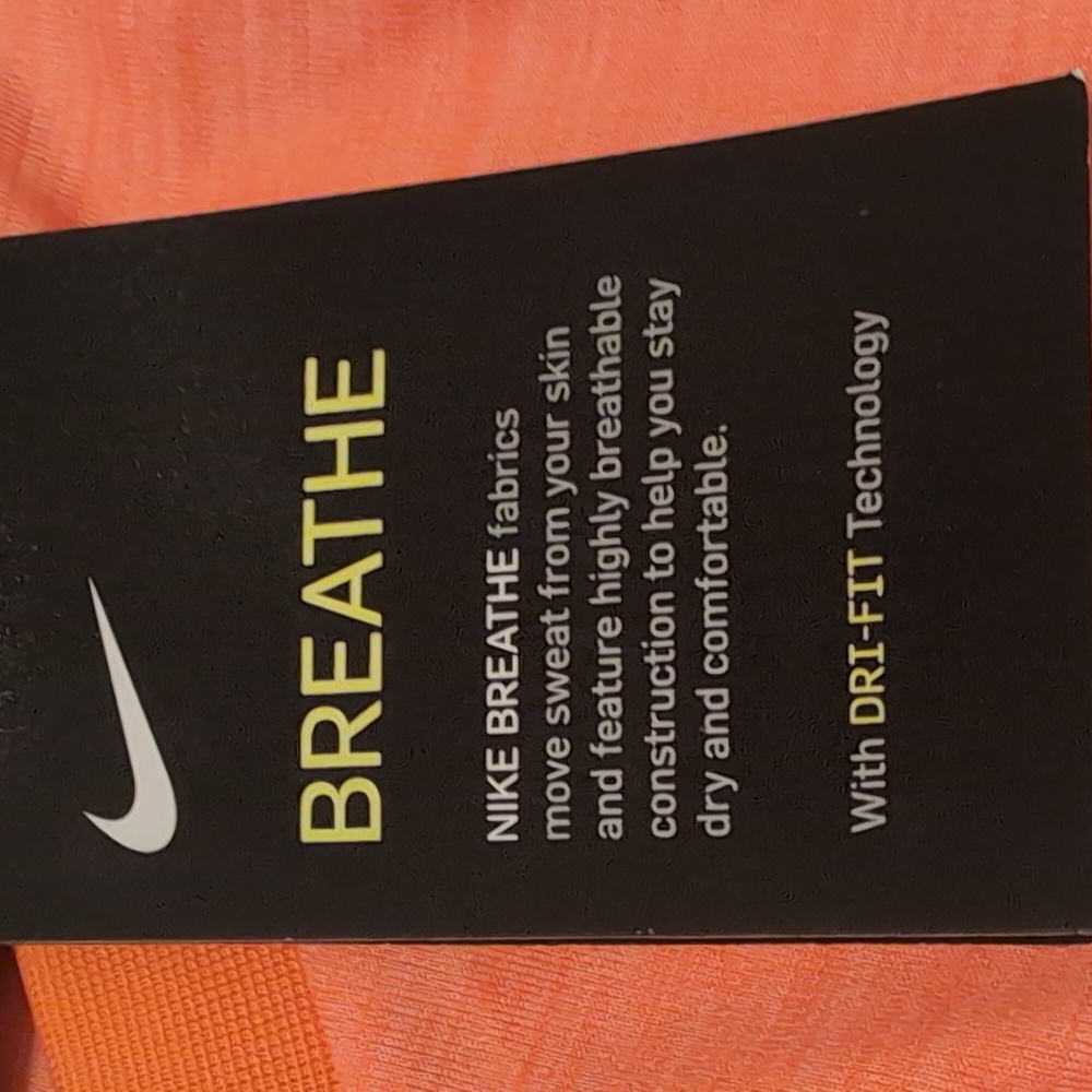 NWT Nike Dri Fit Men's Shirt - Picture 11 of 14